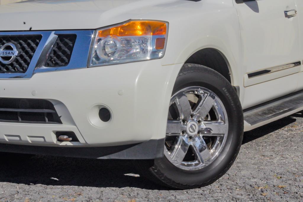 2013 Nissan Armada Platinum photo 2