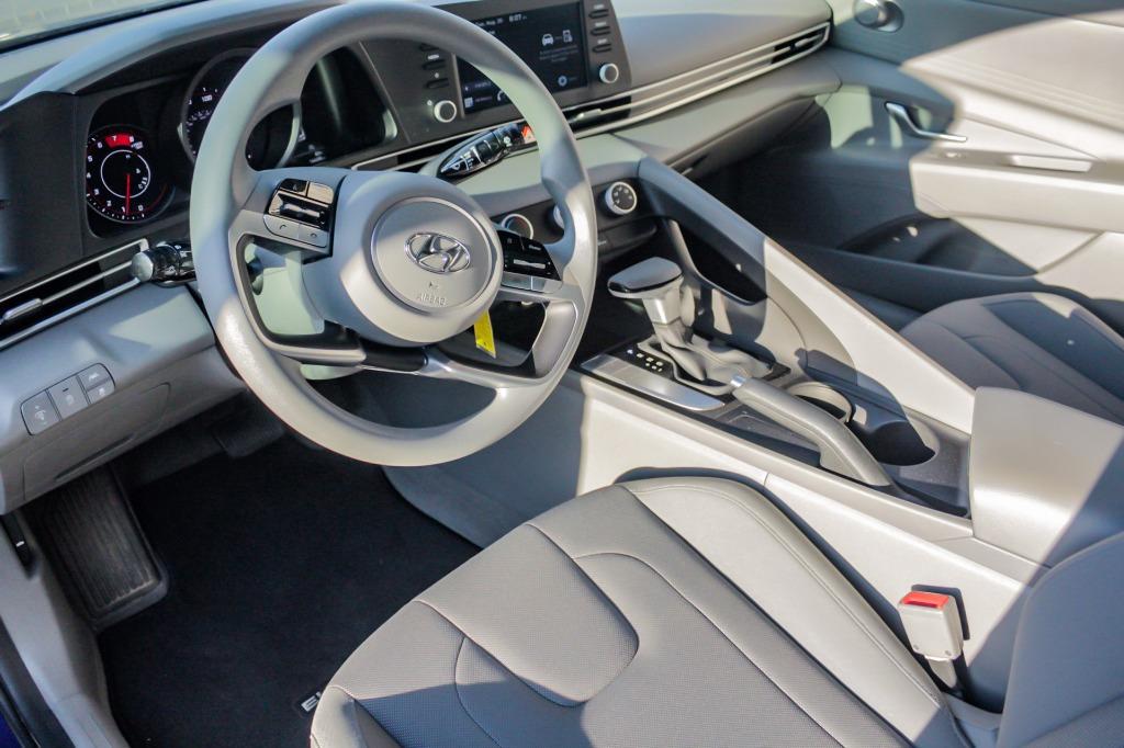 2021 Hyundai Elantra SE photo 10
