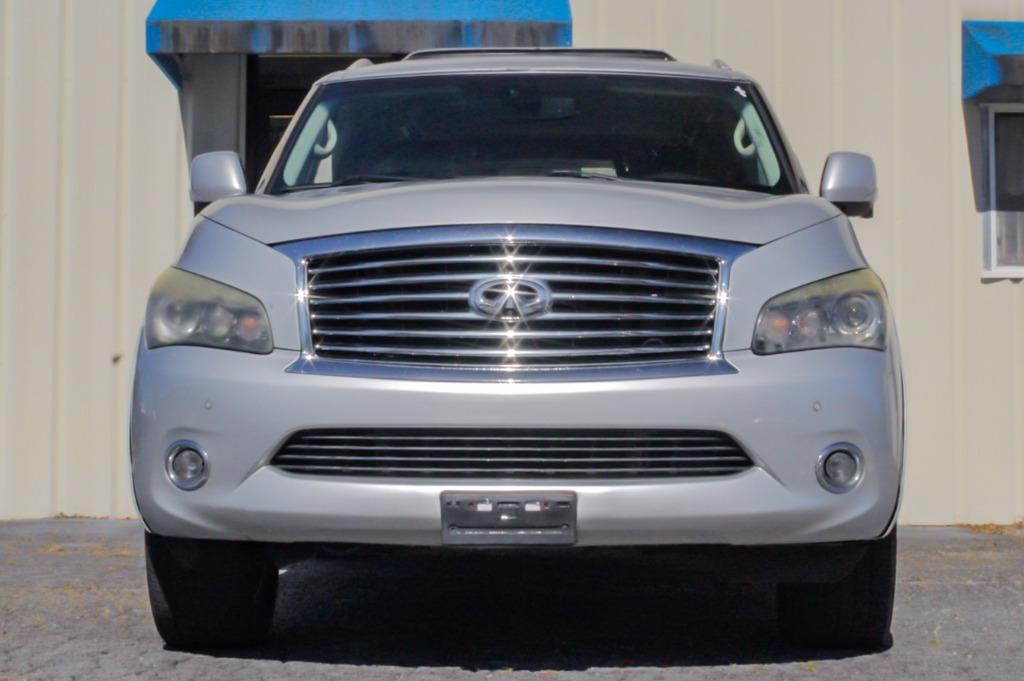 2011 INFINITI QX 56 photo 34