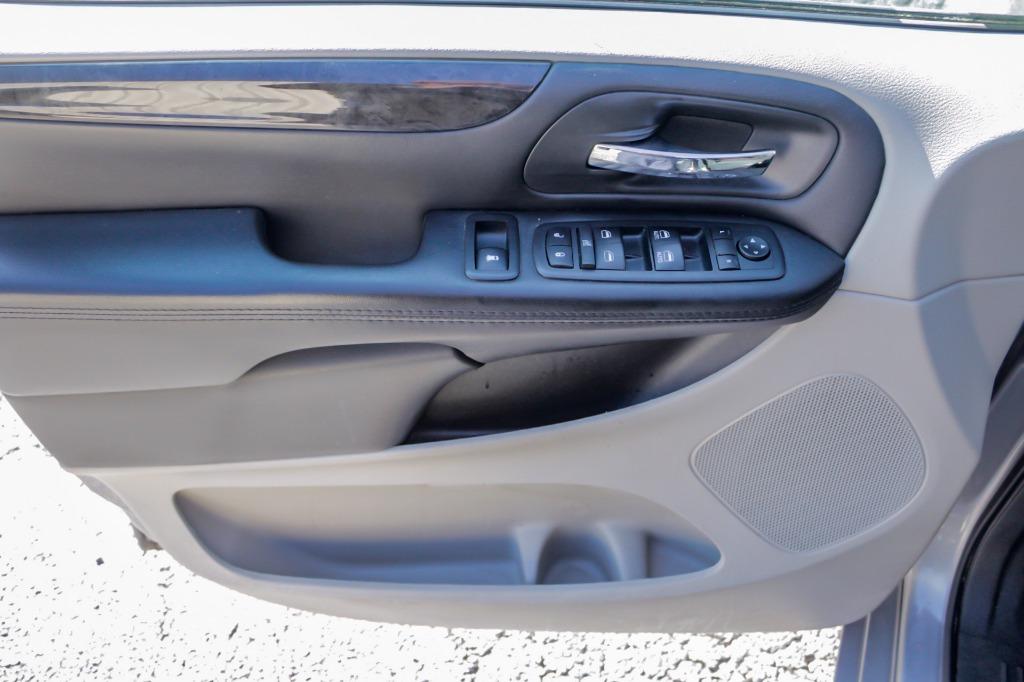 2018 Dodge Grand Caravan SE photo 12