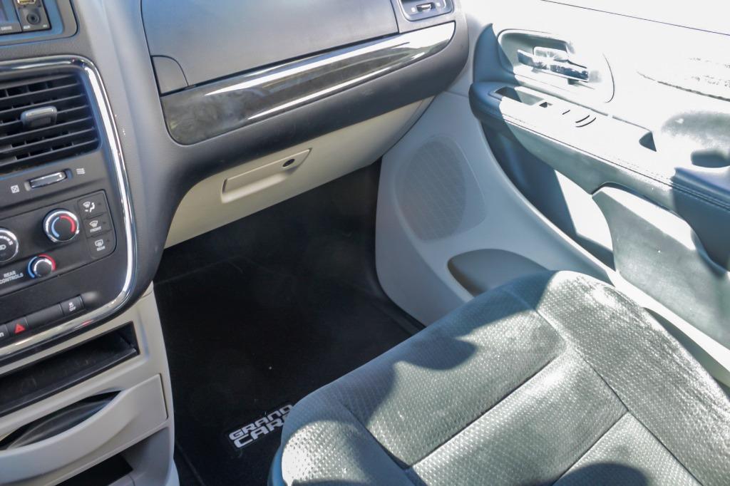 2018 Dodge Grand Caravan SE photo 18