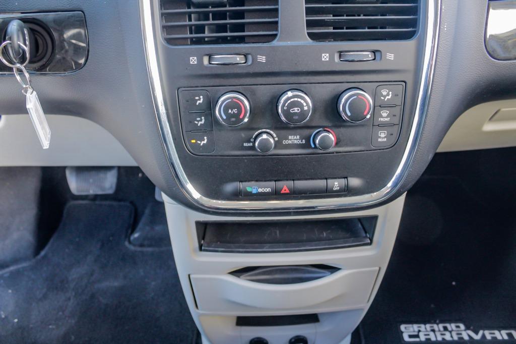 2018 Dodge Grand Caravan SE photo 16
