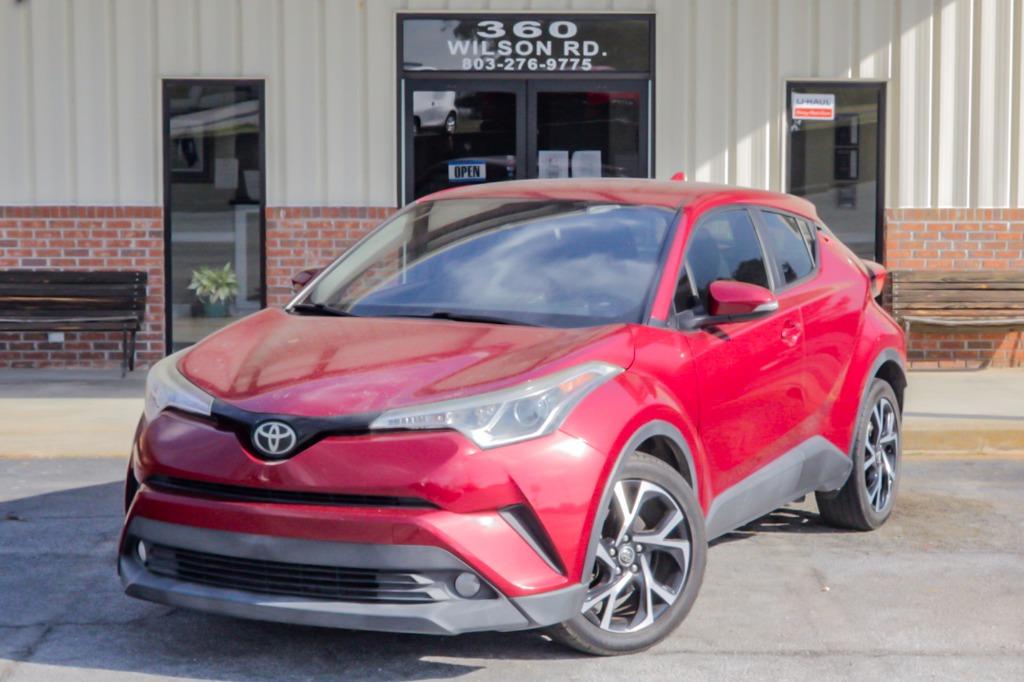 2018 Toyota C-HR XLE Premium's photo