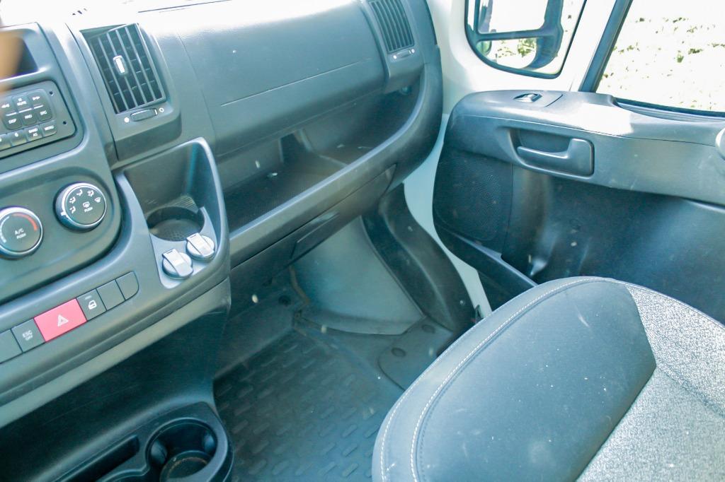 2015 Ram 1500 photo 7