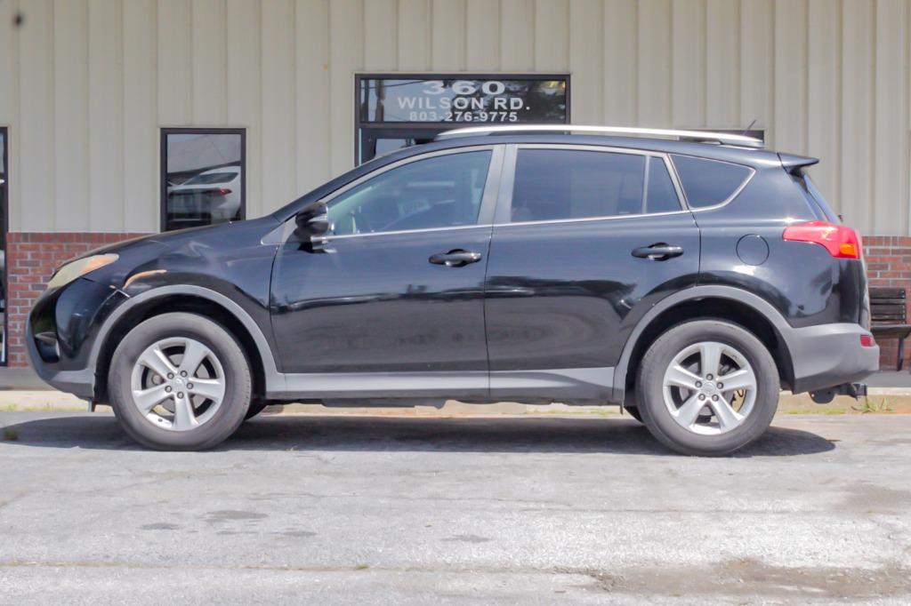 2013 Toyota RAV4 XLE photo 24