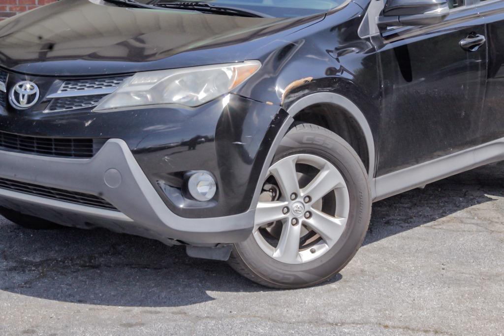 2013 Toyota RAV4 XLE photo 3