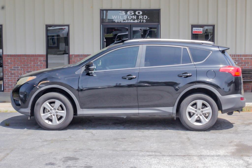 2013 Toyota RAV4 XLE photo 23