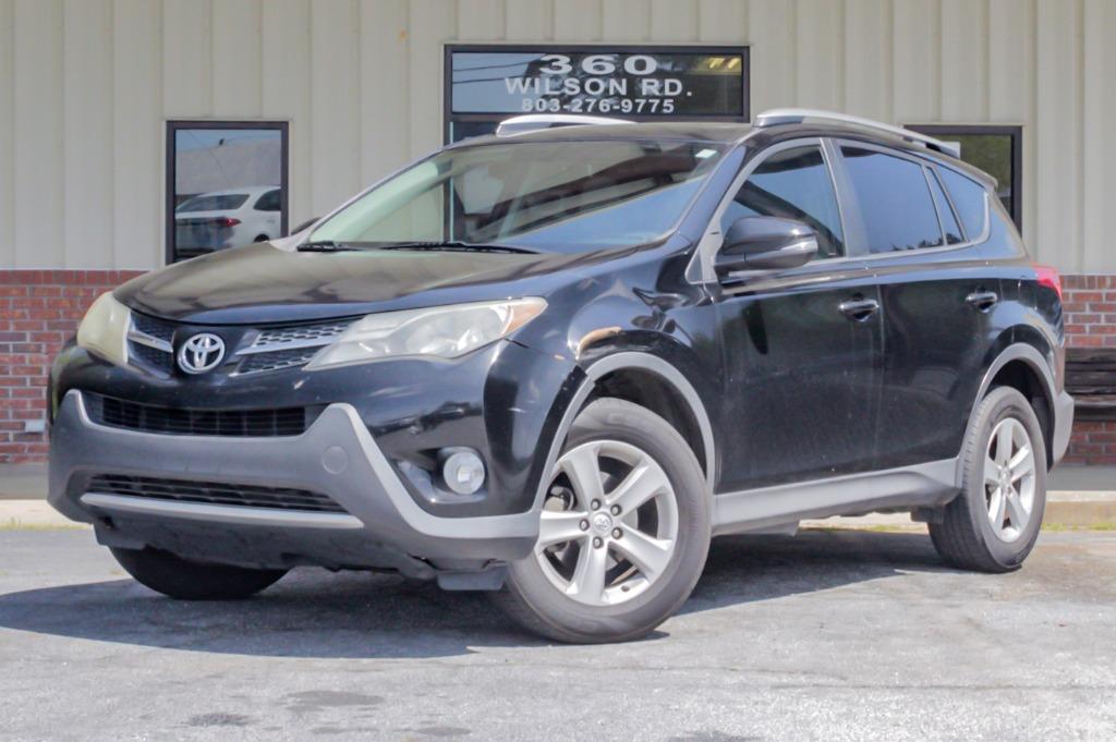 2013 Toyota RAV4 XLE photo 2