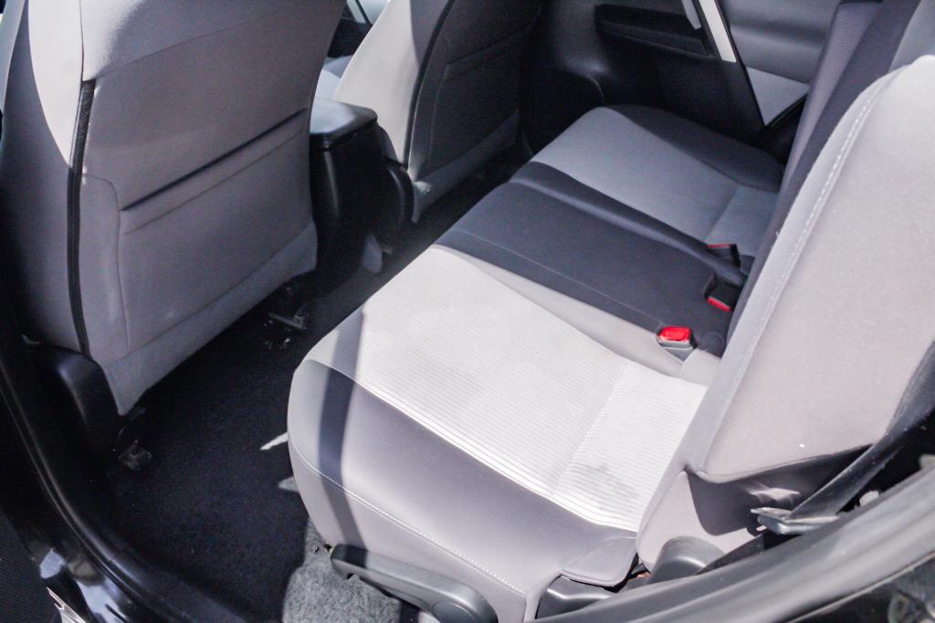 2013 Toyota RAV4 XLE photo 12