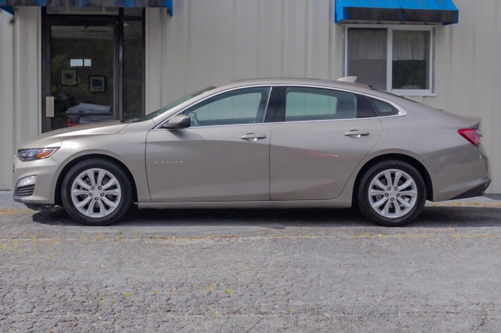 2022 Chevrolet Malibu 1LT photo 3