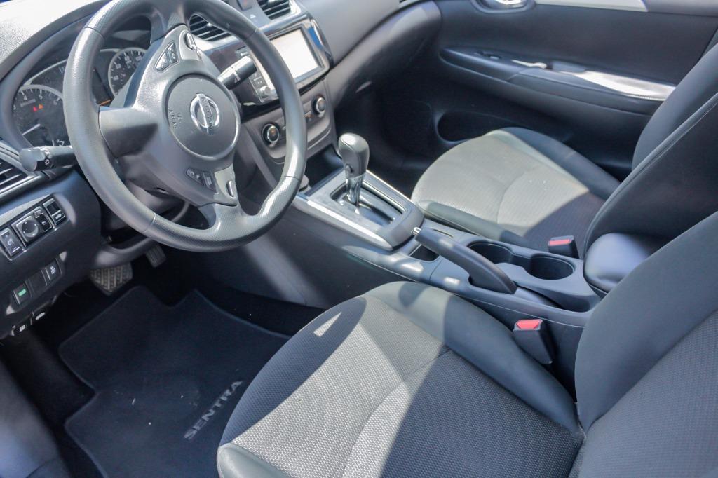 2019 Nissan Sentra S photo 9