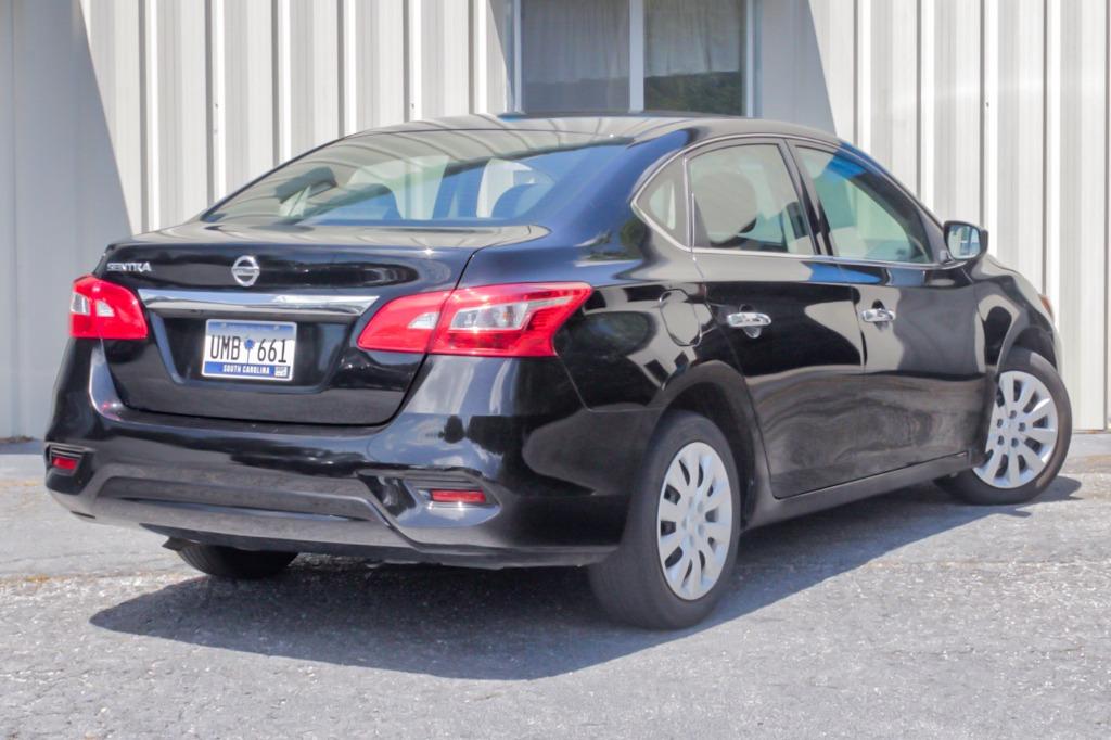 2019 Nissan Sentra S photo 3