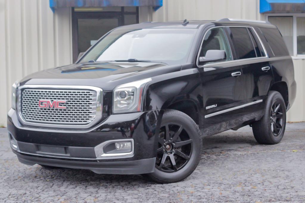 GMC Yukon's photo