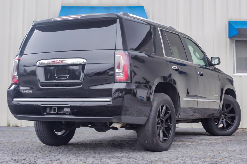 2015 GMC Yukon Denali photo 36