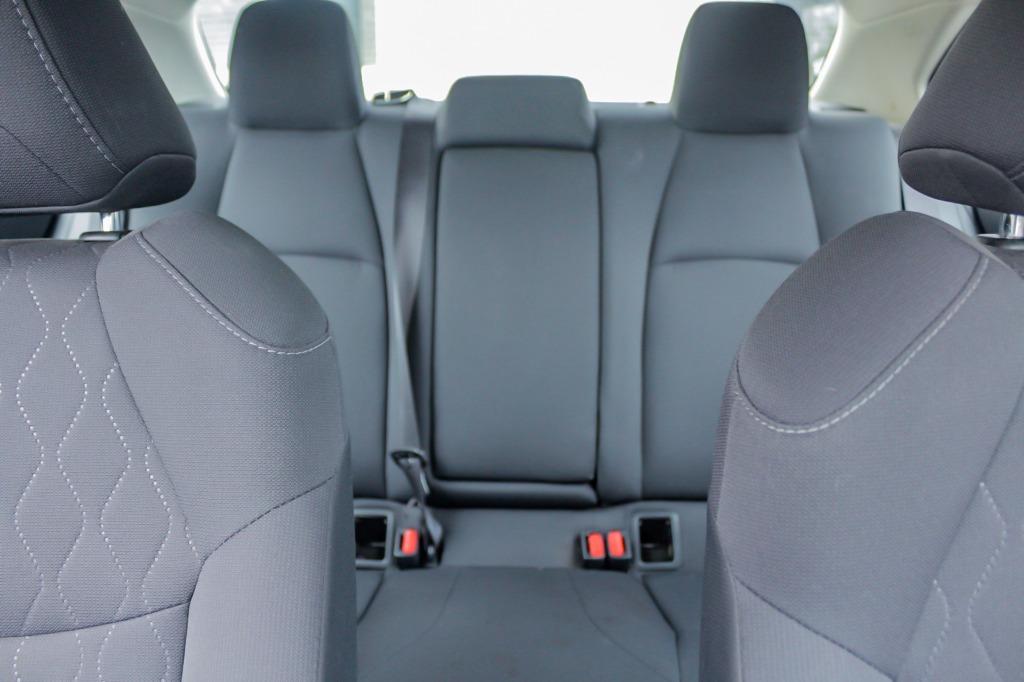 2021 Toyota Corolla LE photo 19