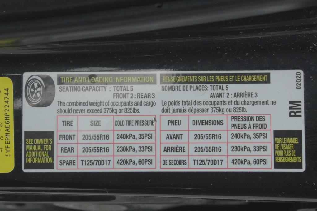 2021 Toyota Corolla LE photo 34