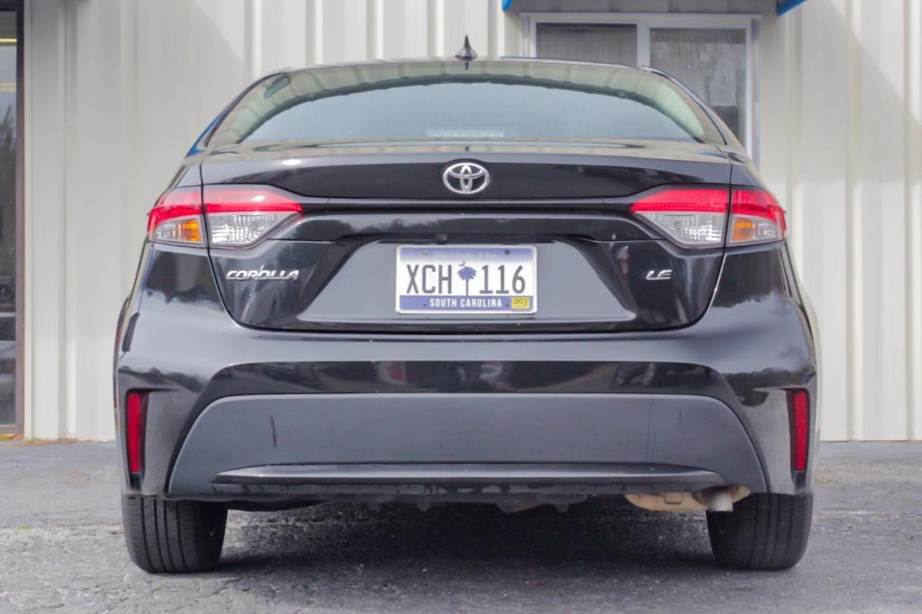 2021 Toyota Corolla LE photo 6