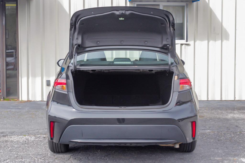2021 Toyota Corolla LE photo 8