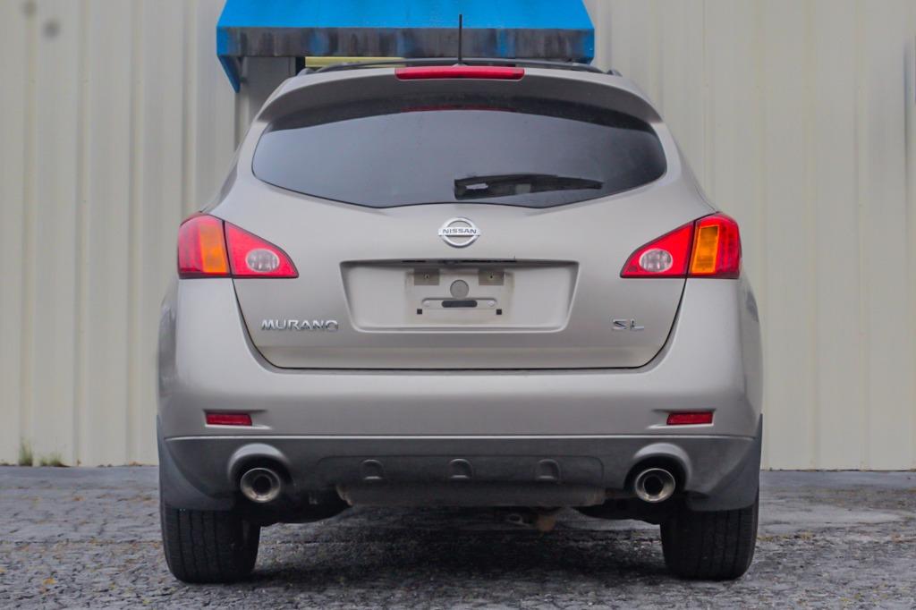 2010 Nissan Murano LE photo 32