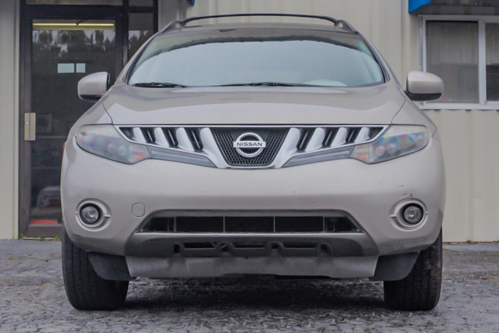 2010 Nissan Murano LE photo 30