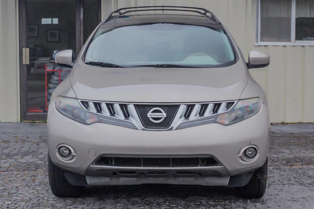 2010 Nissan Murano LE photo 3