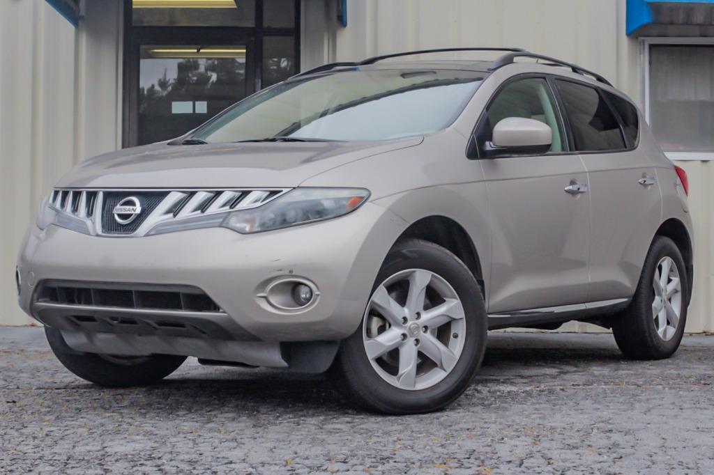 2010 Nissan Murano LE photo 29