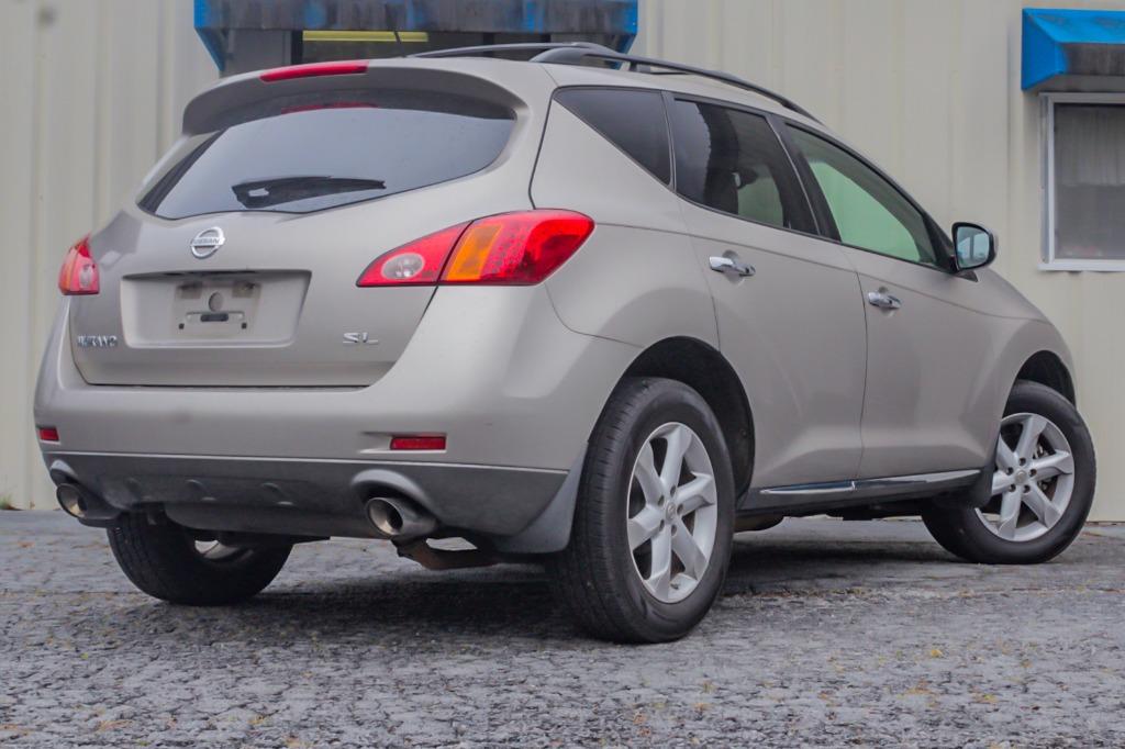 2010 Nissan Murano LE photo 33