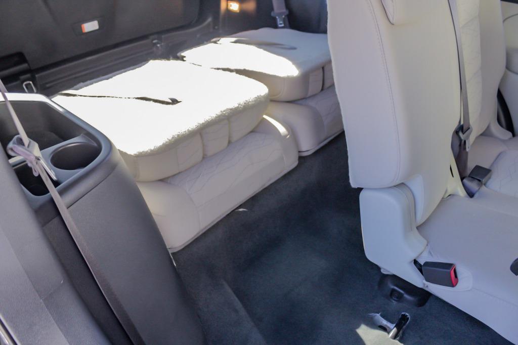 2014 Ford Explorer Base photo 19