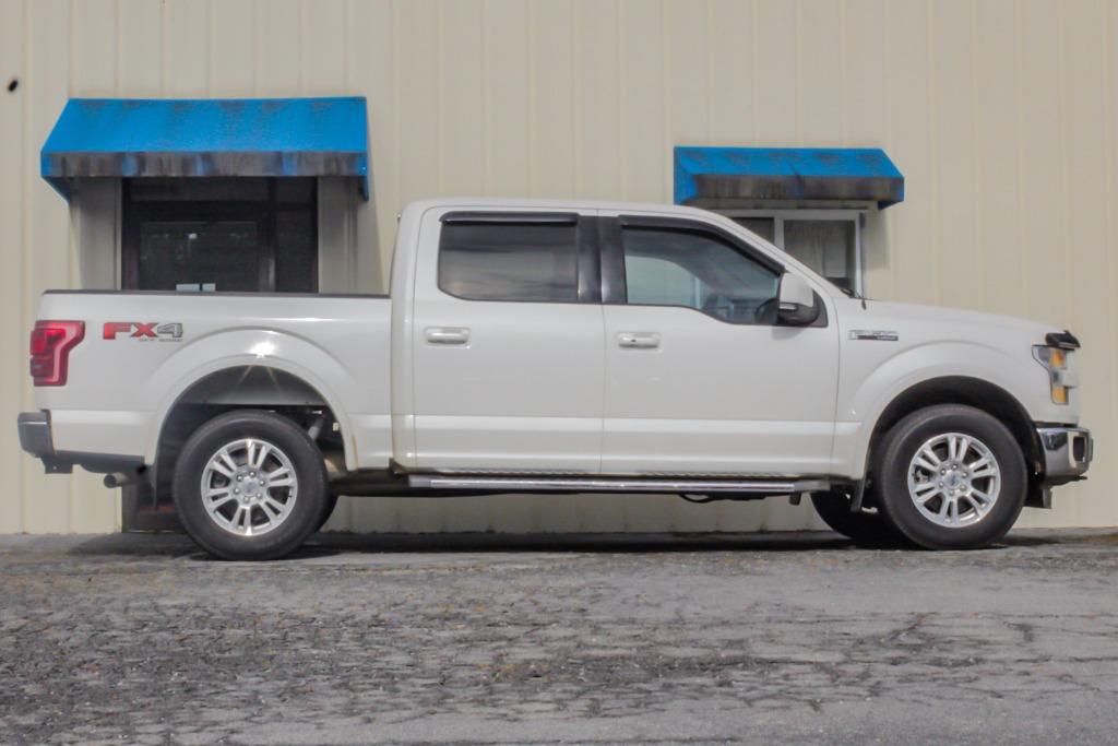 2015 Ford F-150 Lariat photo 12