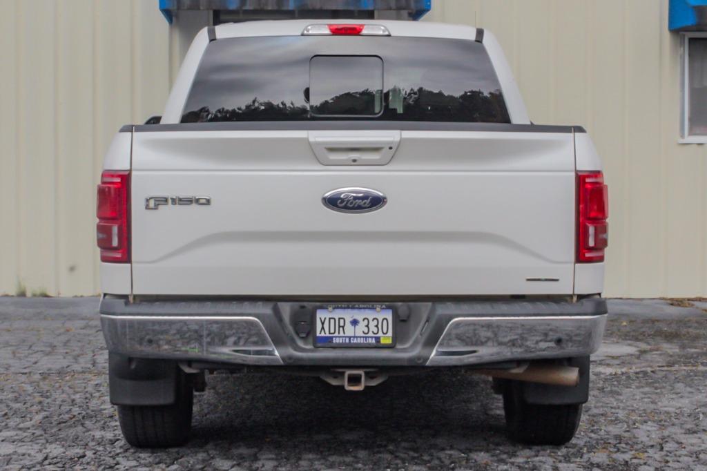 2015 Ford F-150 Lariat photo 9