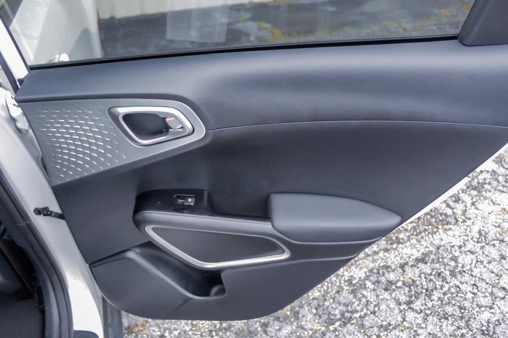 2022 Kia Soul LX photo 21