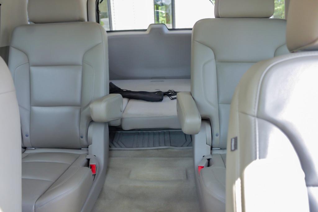 2018 Chevrolet Tahoe LT photo 11