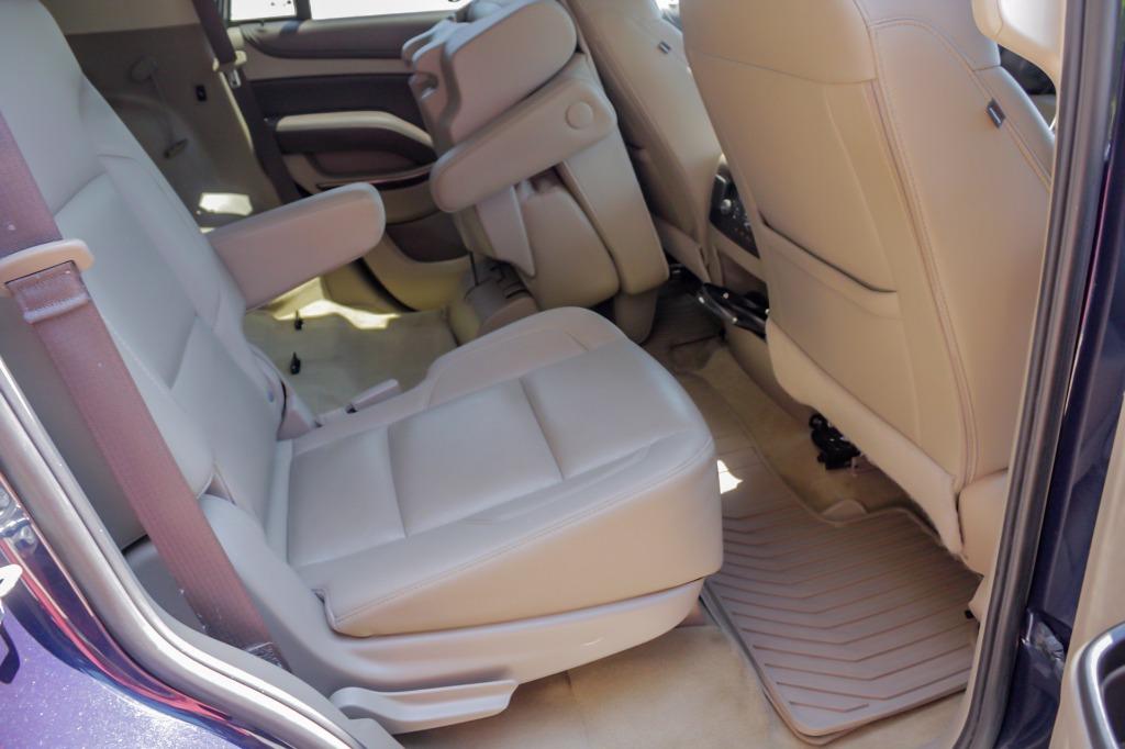 2018 Chevrolet Tahoe LT photo 17